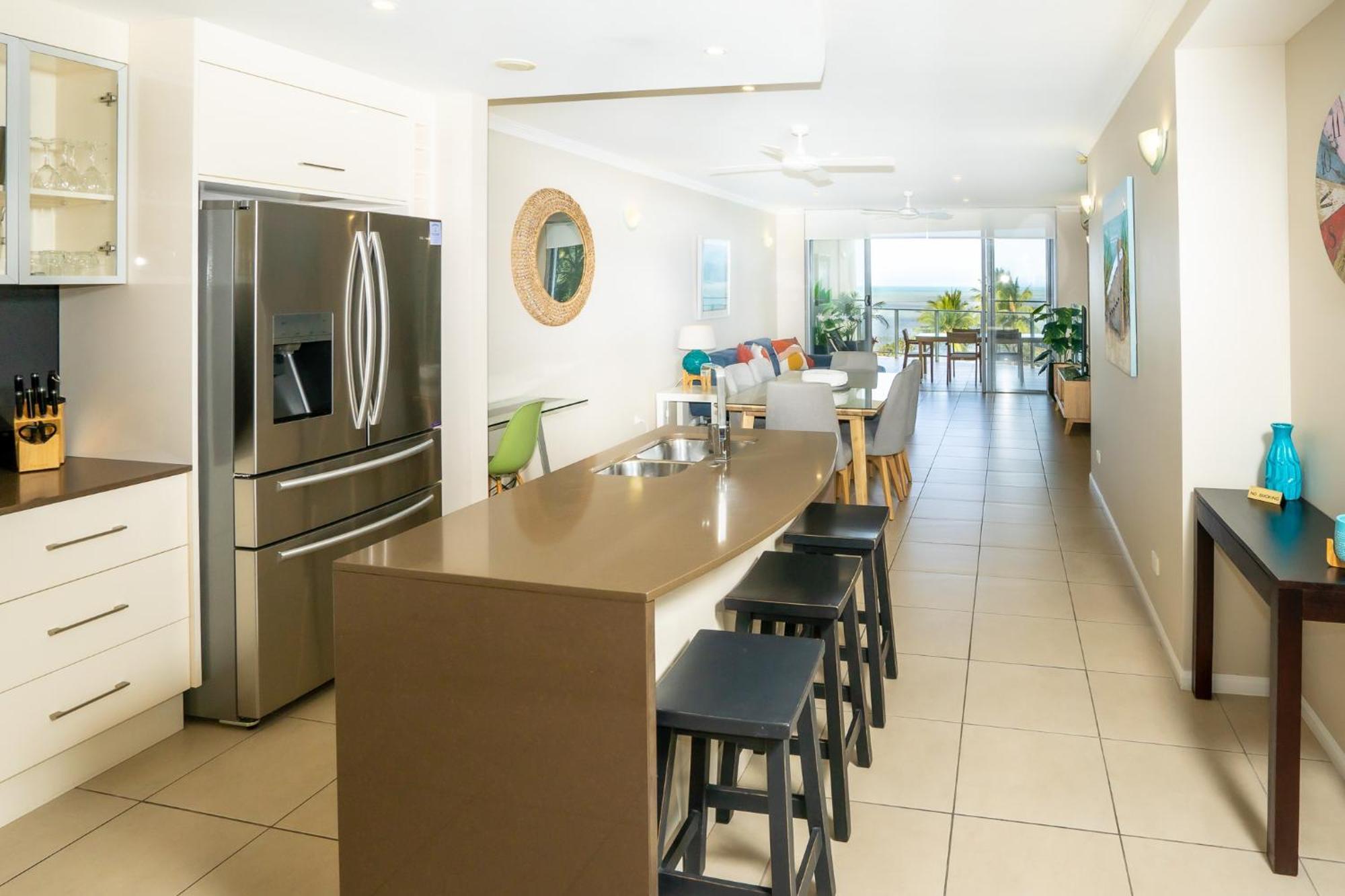 Vue Apartments Trinity Beach Exterior photo